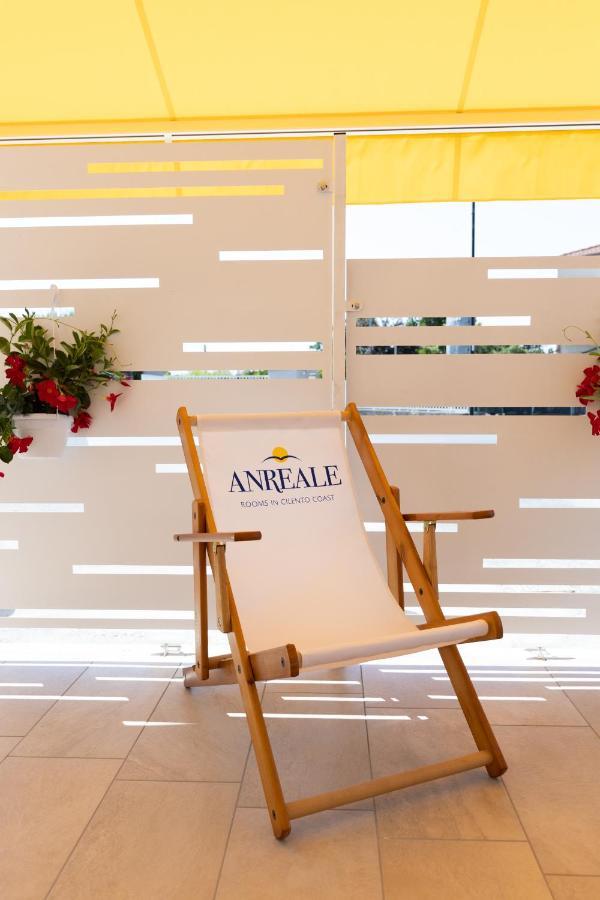 Anreale Rooms بييسْتوم المظهر الخارجي الصورة