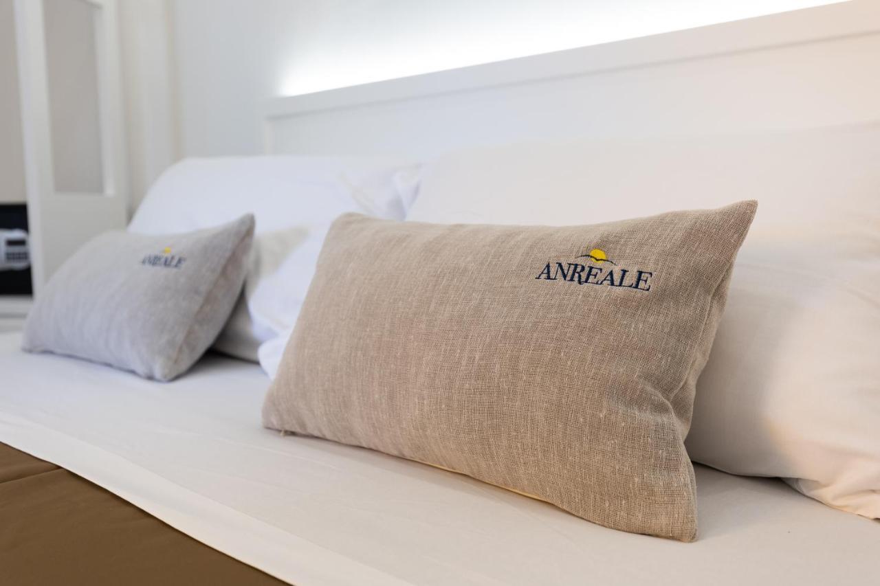 Anreale Rooms بييسْتوم المظهر الخارجي الصورة